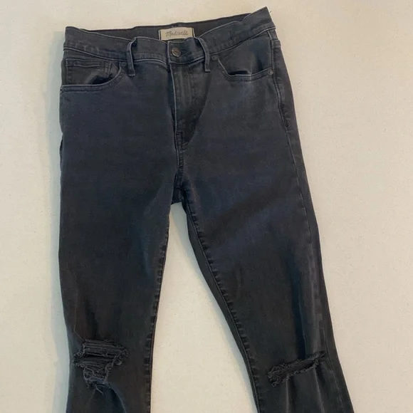 Madewell 9” High Riser Distressed Skinny Jeans - Picture 3 of 7